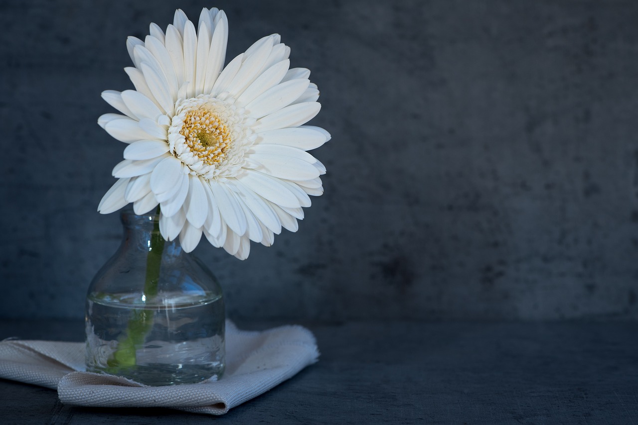 Funky Upcycled Flower Vase Ideas